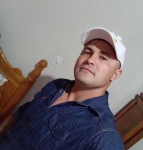 Adenilson Ernesto de Oliveira